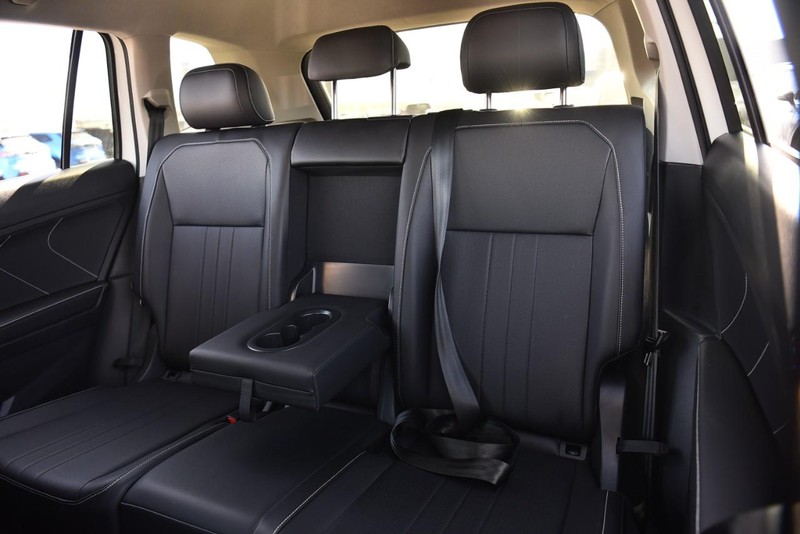 Volkswagen Tiguan Vehicle Image 25
