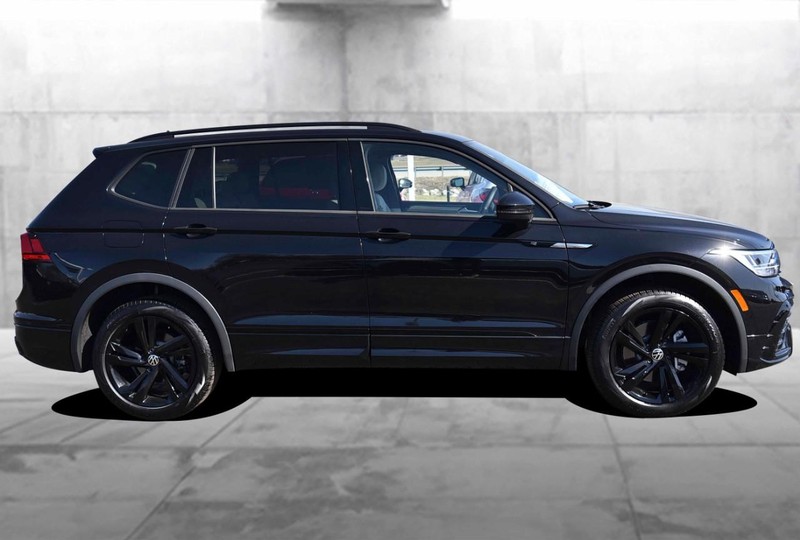 Volkswagen Tiguan Vehicle Image 05
