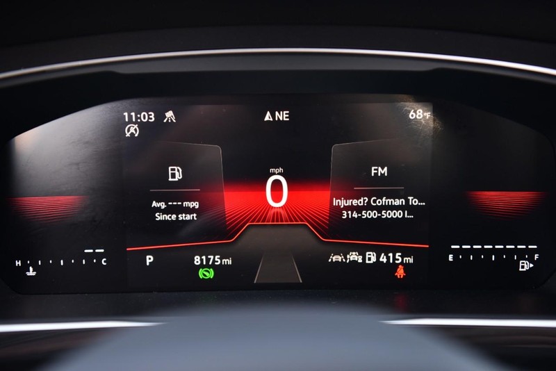 Volkswagen Tiguan Vehicle Image 12