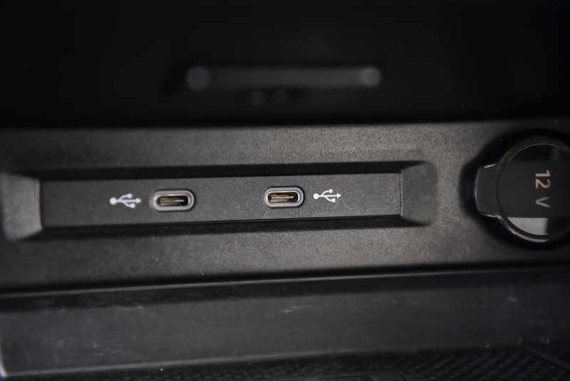 Volkswagen Tiguan Vehicle Image 15