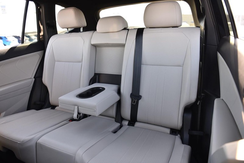 Volkswagen Tiguan Vehicle Image 24