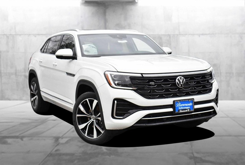 Volkswagen Atlas Cross Sport Vehicle Image 02