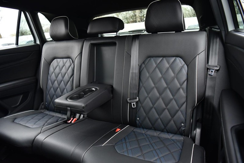 Volkswagen Atlas Cross Sport Vehicle Image 22