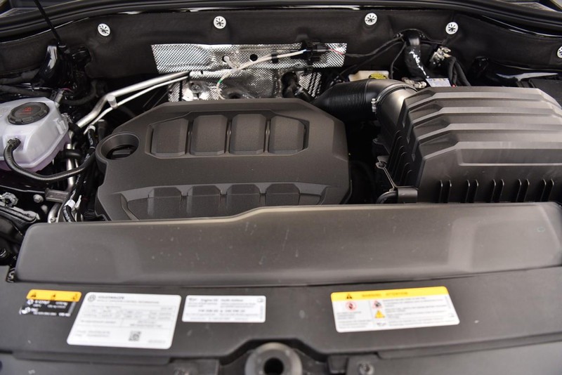 Volkswagen Atlas Cross Sport Vehicle Image 27