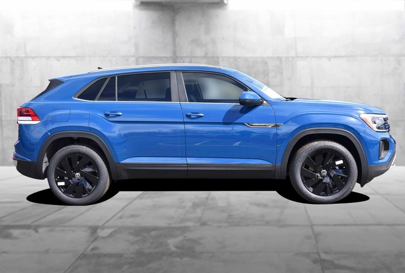Volkswagen Atlas Cross Sport Vehicle Image 05