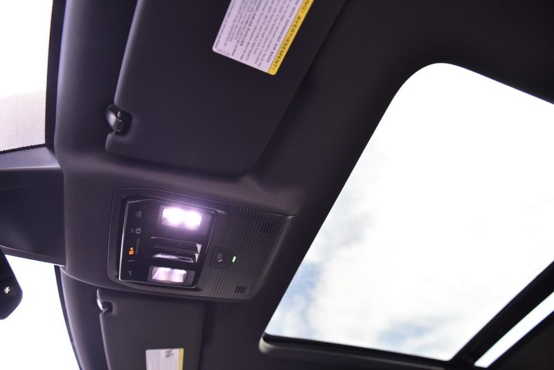 Volkswagen Atlas Cross Sport Vehicle Image 21