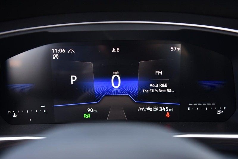 Volkswagen Tiguan Vehicle Image 12