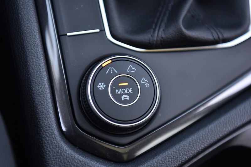 Volkswagen Tiguan Vehicle Image 17