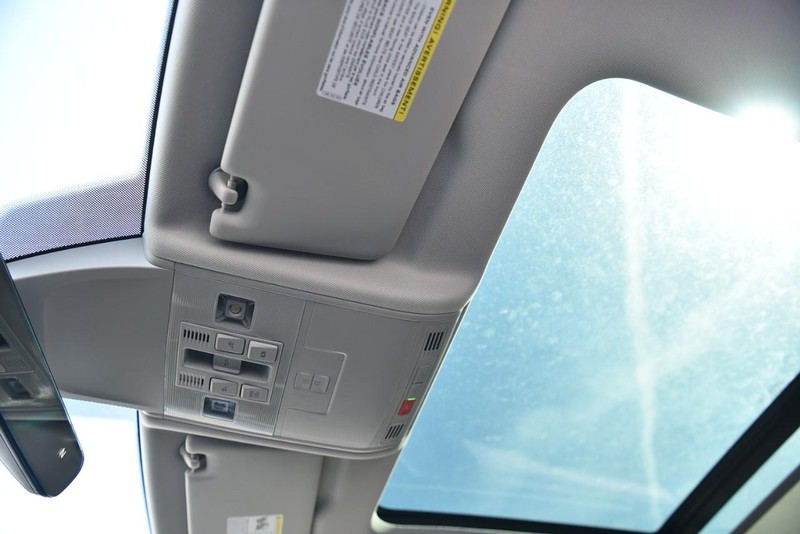 Volkswagen Tiguan Vehicle Image 23