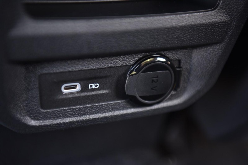 Volkswagen Tiguan Vehicle Image 26