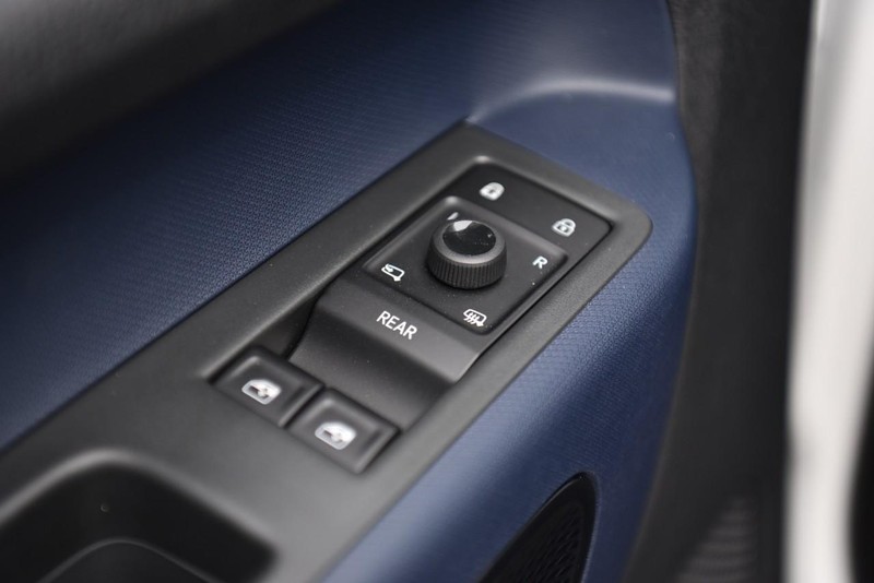 Volkswagen ID. Buzz Vehicle Image 09