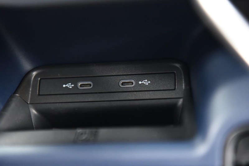 Volkswagen ID. Buzz Vehicle Image 17