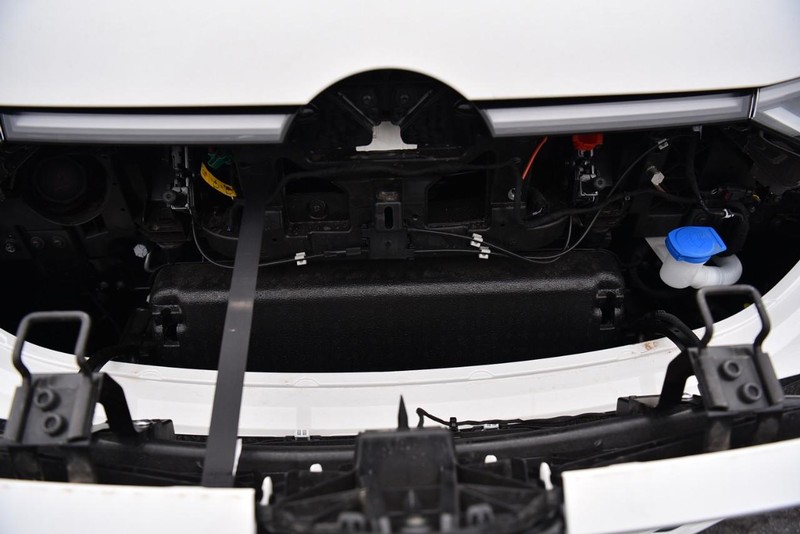 Volkswagen ID. Buzz Vehicle Image 29