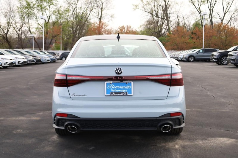 Volkswagen JETTA GLI Vehicle Image 07
