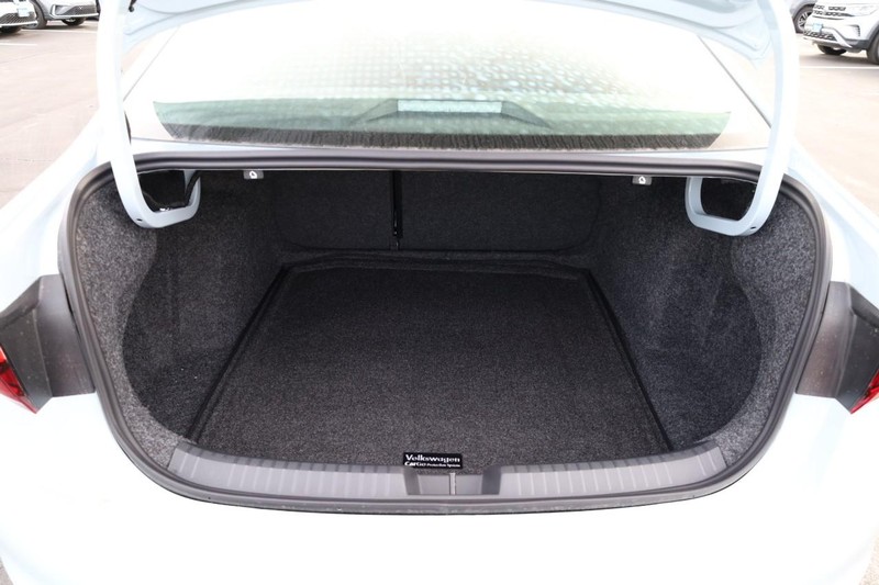 Volkswagen JETTA GLI Vehicle Image 08