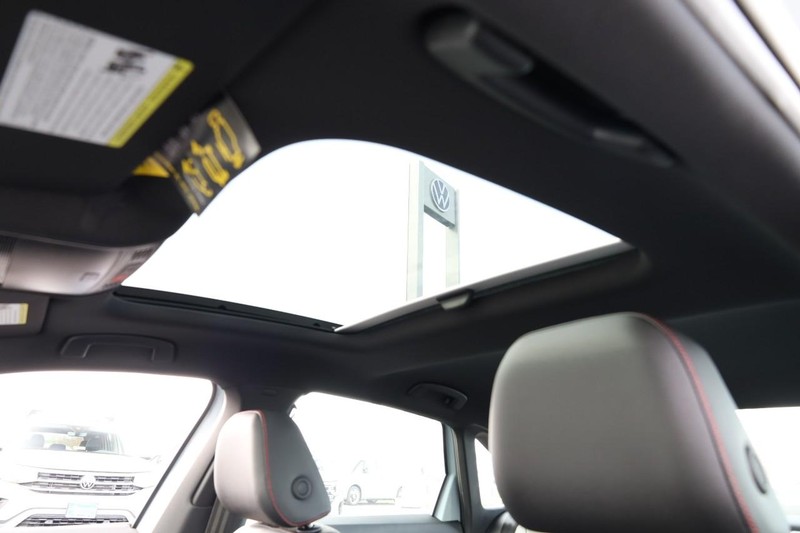 Volkswagen JETTA GLI Vehicle Image 10