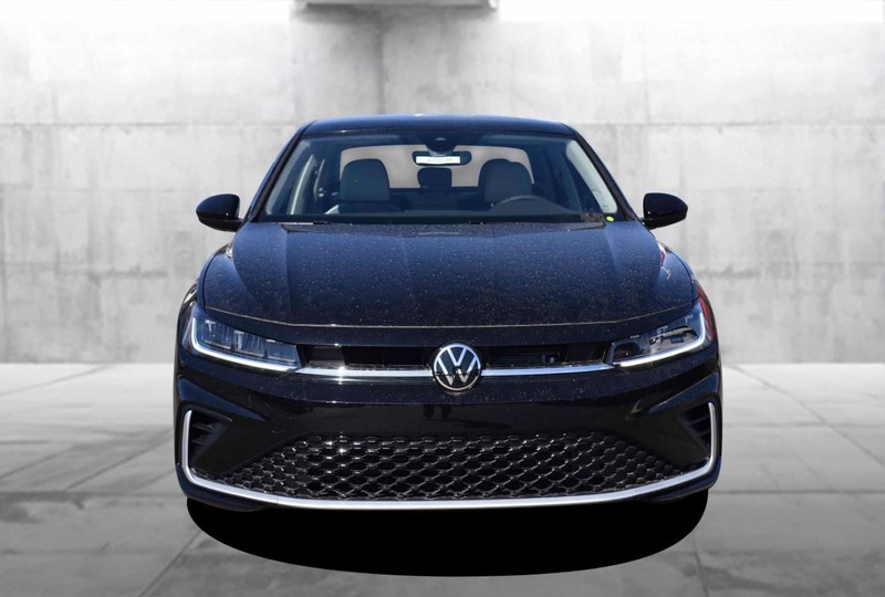Volkswagen Jetta Vehicle Image 04
