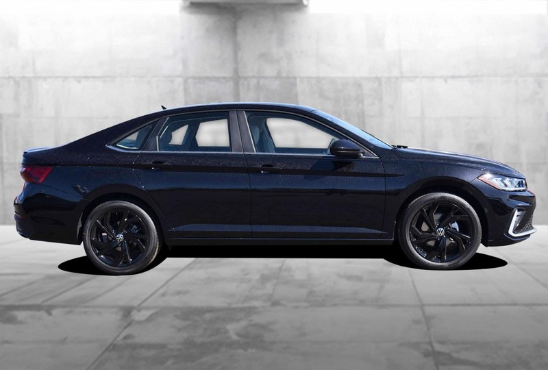 Volkswagen Jetta Vehicle Image 05