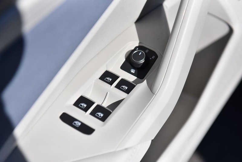 Volkswagen Jetta Vehicle Image 08