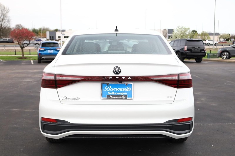 Volkswagen Jetta Vehicle Image 07