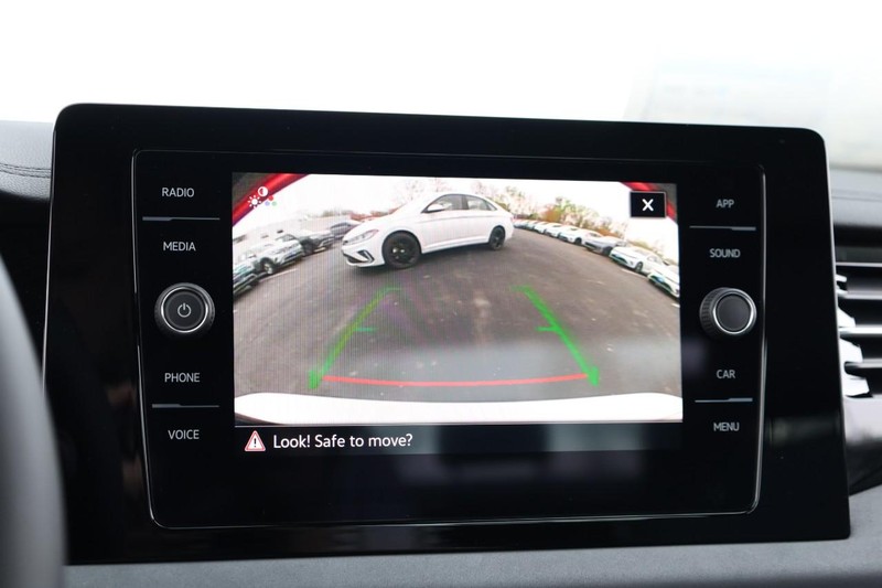 Volkswagen Jetta Vehicle Image 13