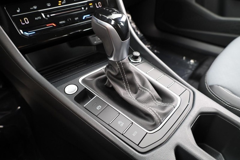 Volkswagen Jetta Vehicle Image 16