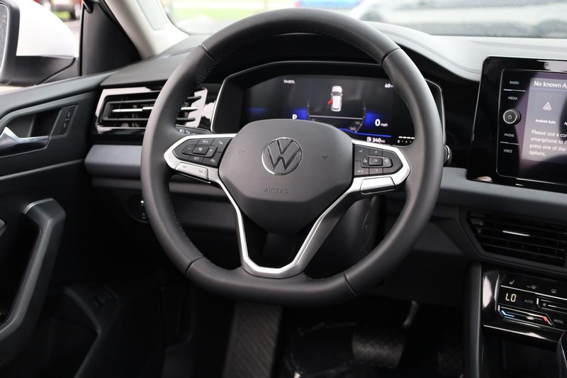 Volkswagen Jetta Vehicle Image 23