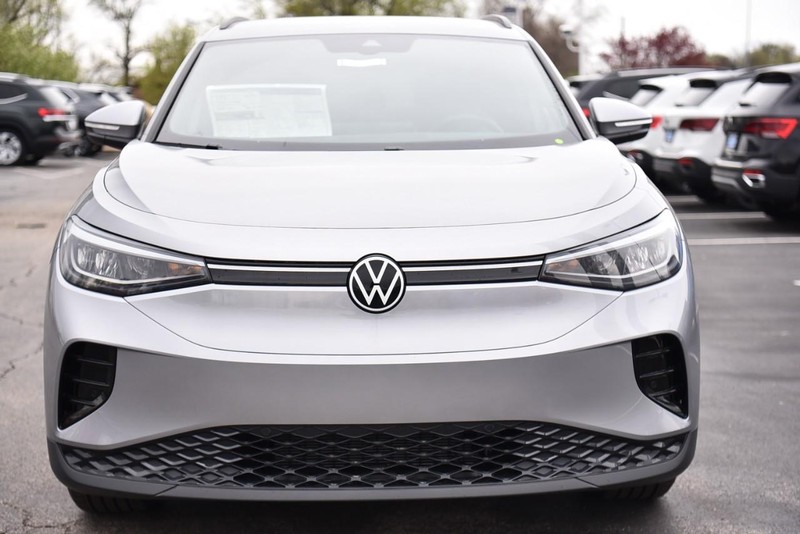 Volkswagen ID.4 Vehicle Image 04