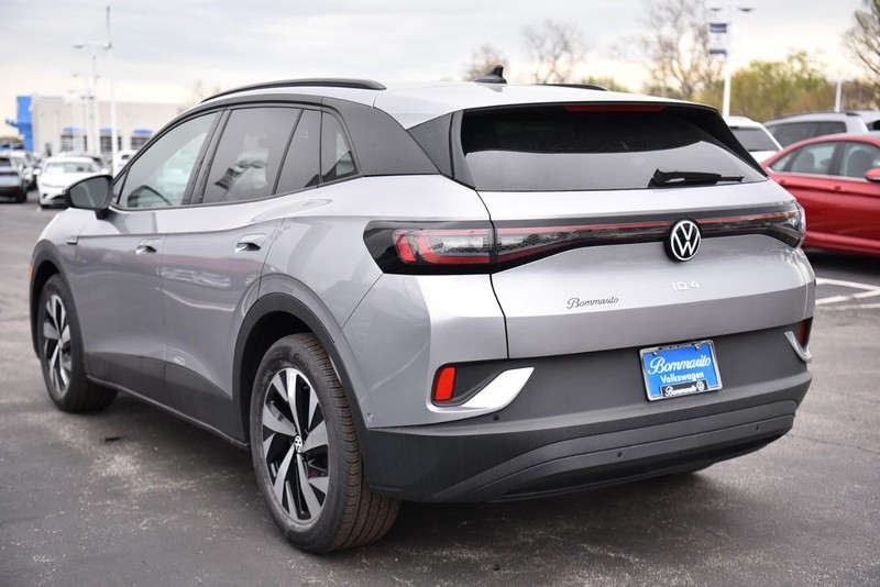 Volkswagen ID.4 Vehicle Image 07