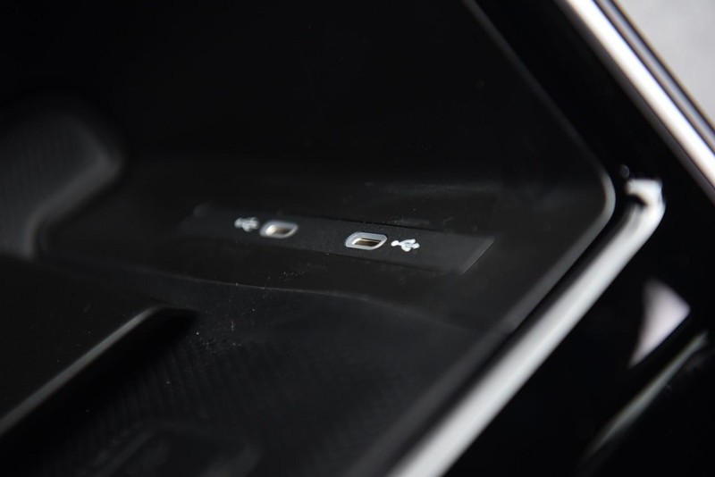 Volkswagen ID.4 Vehicle Image 15