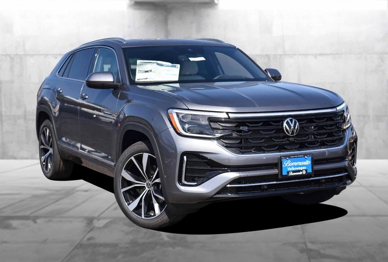 Volkswagen Atlas Cross Sport Vehicle Image 02