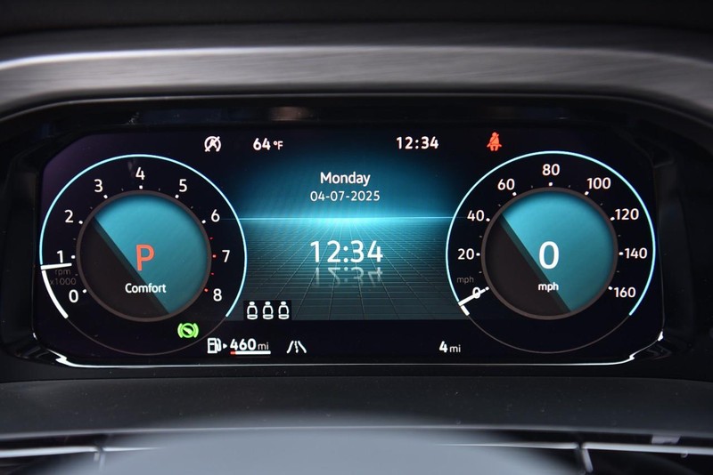 Volkswagen Atlas Cross Sport Vehicle Image 12