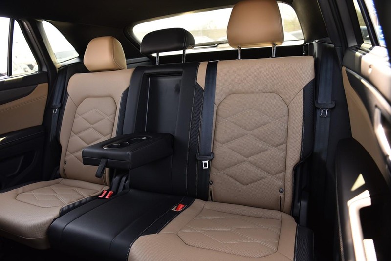 Volkswagen Atlas Cross Sport Vehicle Image 22