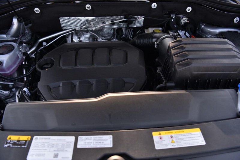 Volkswagen Atlas Cross Sport Vehicle Image 27