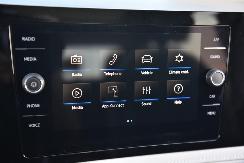 Volkswagen Taos Vehicle Image 18