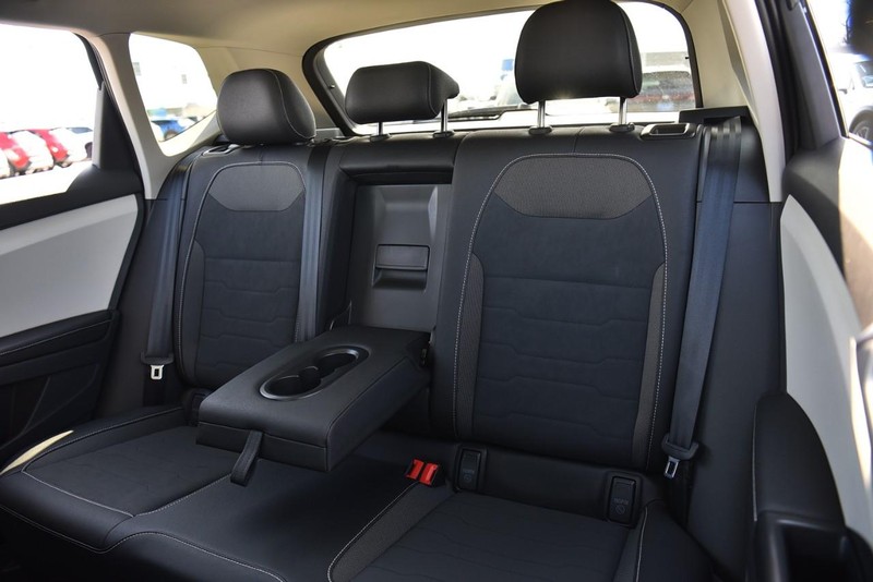 Volkswagen Taos Vehicle Image 23