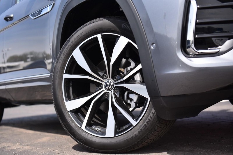 Volkswagen Atlas Vehicle Image 03