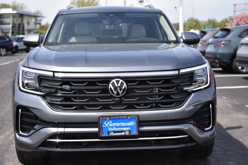 Volkswagen Atlas Vehicle Image 04