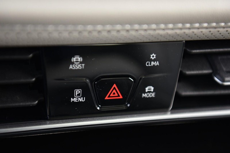 Volkswagen Atlas Vehicle Image 15