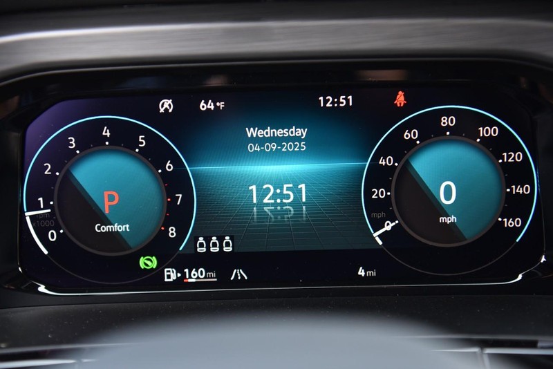 Volkswagen Atlas Cross Sport Vehicle Image 12