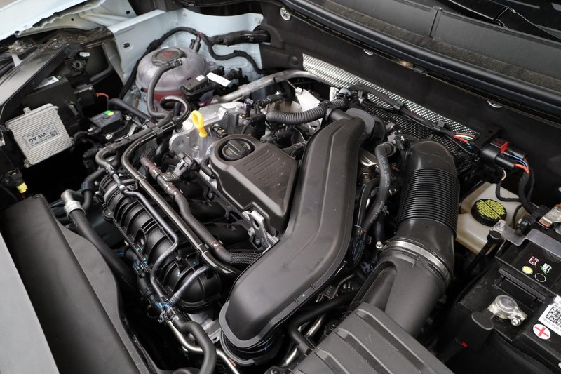 Volkswagen Taos Vehicle Image 30