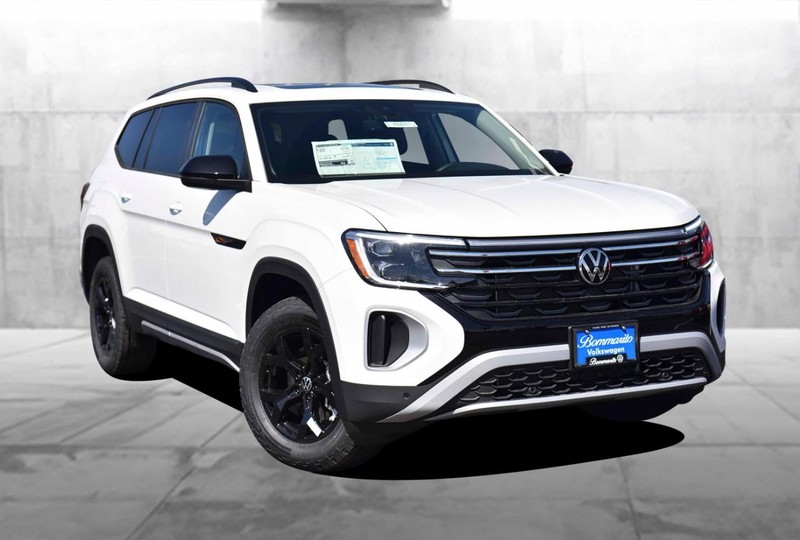 Volkswagen Atlas Vehicle Image 02