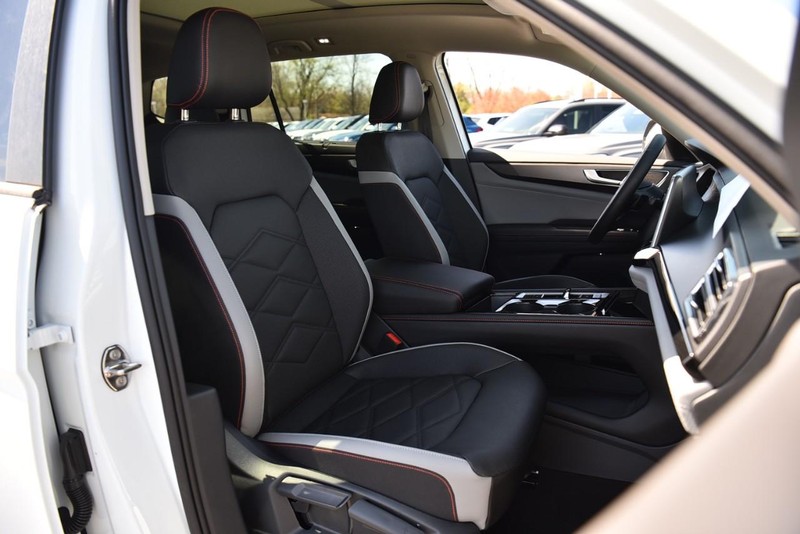 Volkswagen Atlas Vehicle Image 20