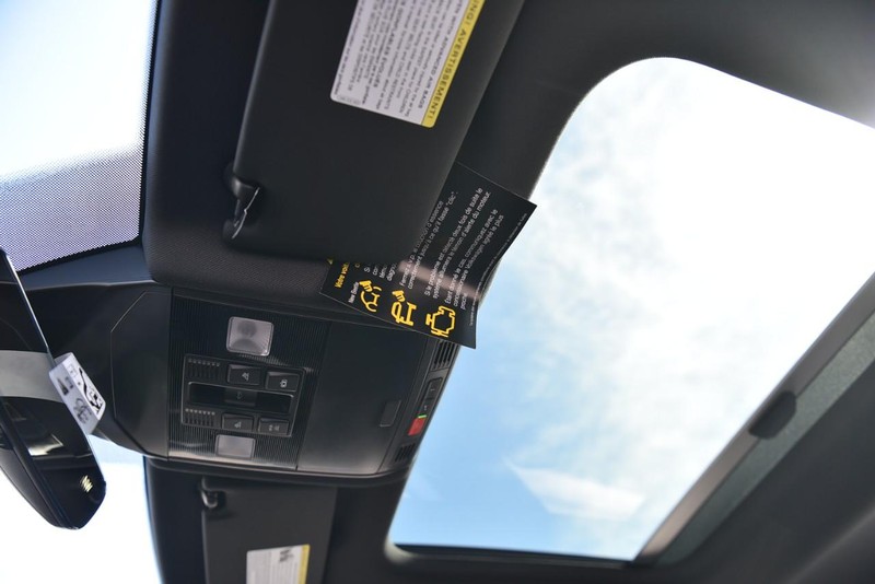 Volkswagen Jetta GLI Vehicle Image 23