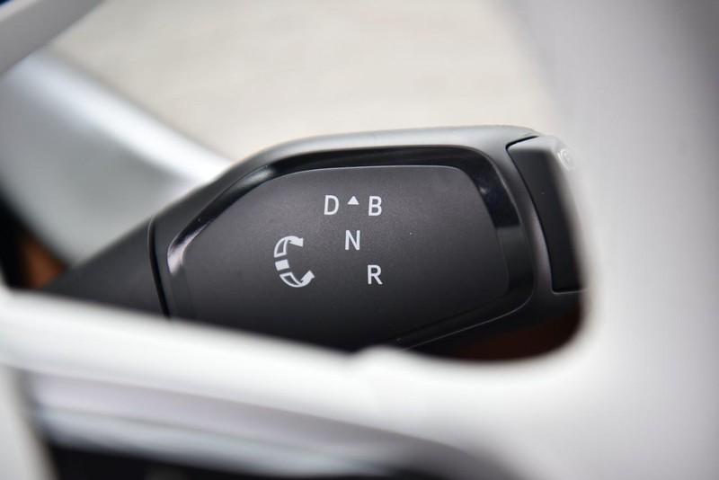 Volkswagen ID. Buzz Vehicle Image 17
