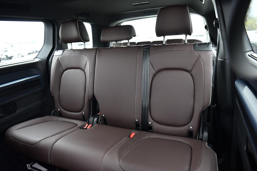 Volkswagen ID. Buzz Vehicle Full-screen Gallery Image 21