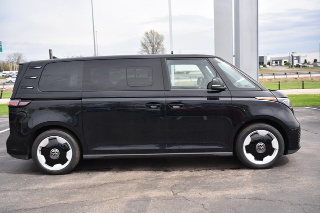 Volkswagen ID. Buzz Vehicle Image 05