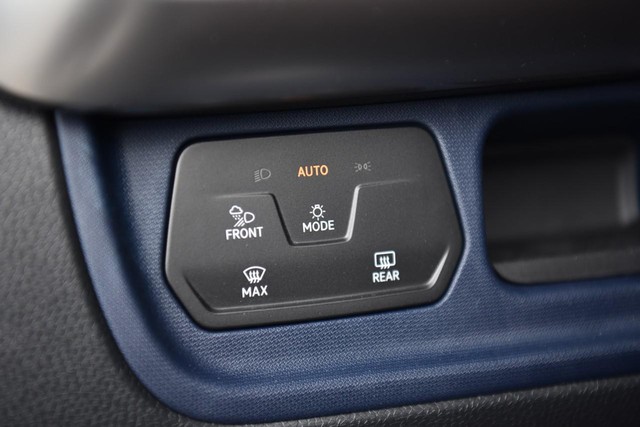 Volkswagen ID. Buzz Vehicle Image 12