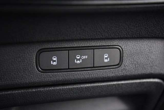 Volkswagen ID. Buzz Vehicle Image 15