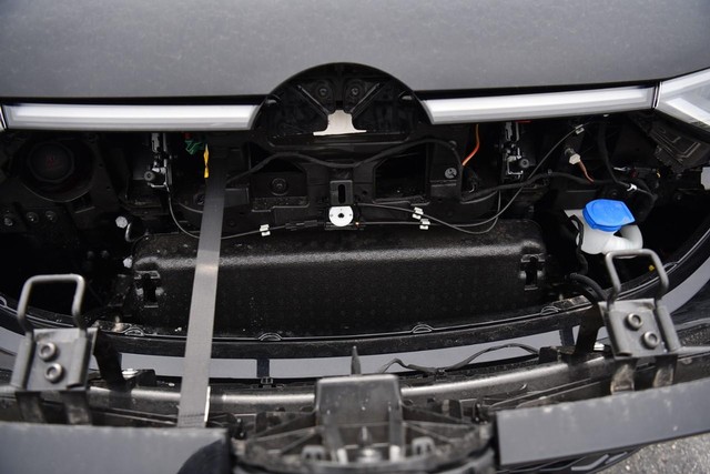 Volkswagen ID. Buzz Vehicle Image 29